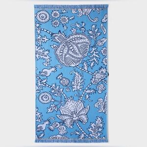 Roller Rabbit x Target Floral Vines Beach Towel
Blue NEW